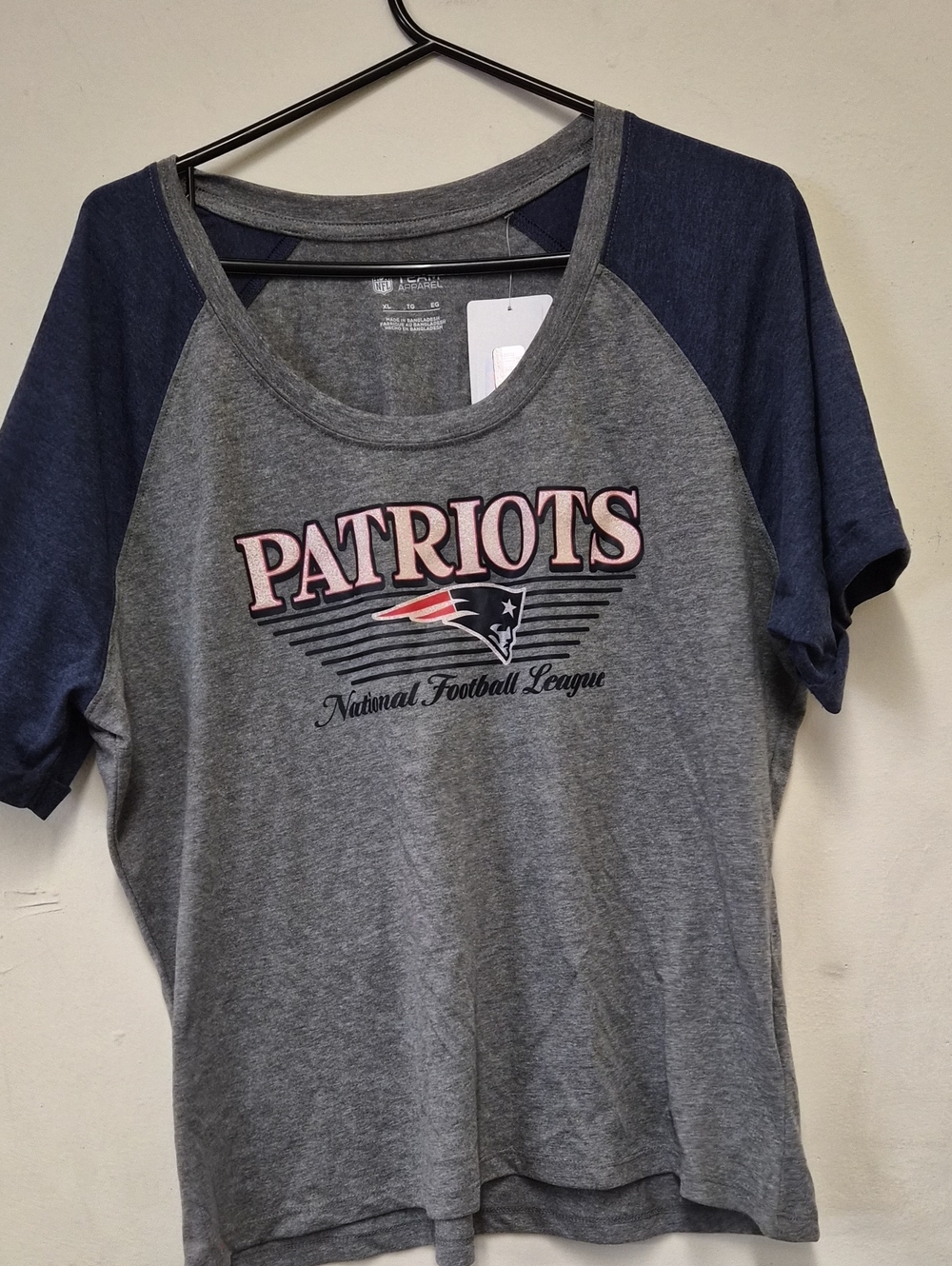 Patriots Women's Raglan Tee - Gray & Navy Size XL